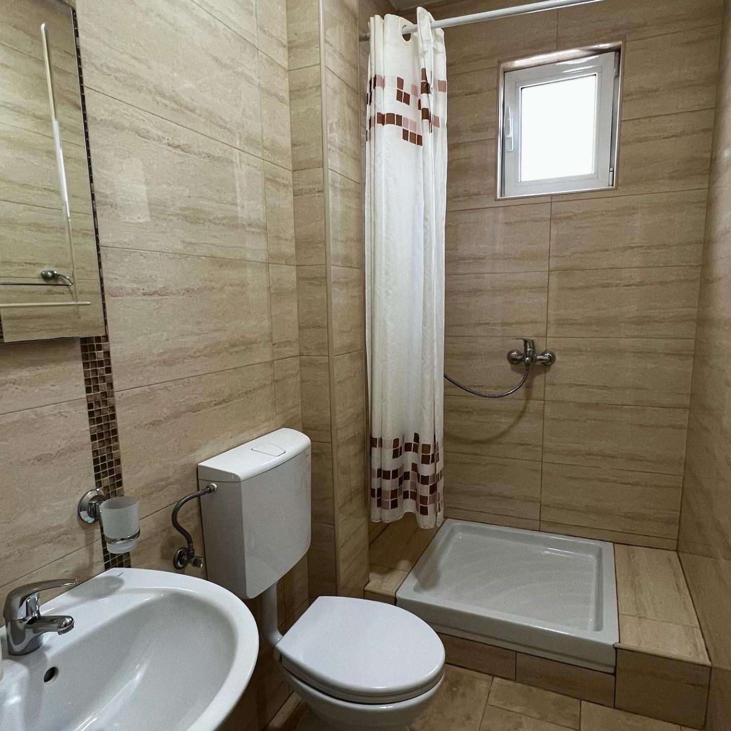 Apartmani Luksic Sutomore Bagian luar foto