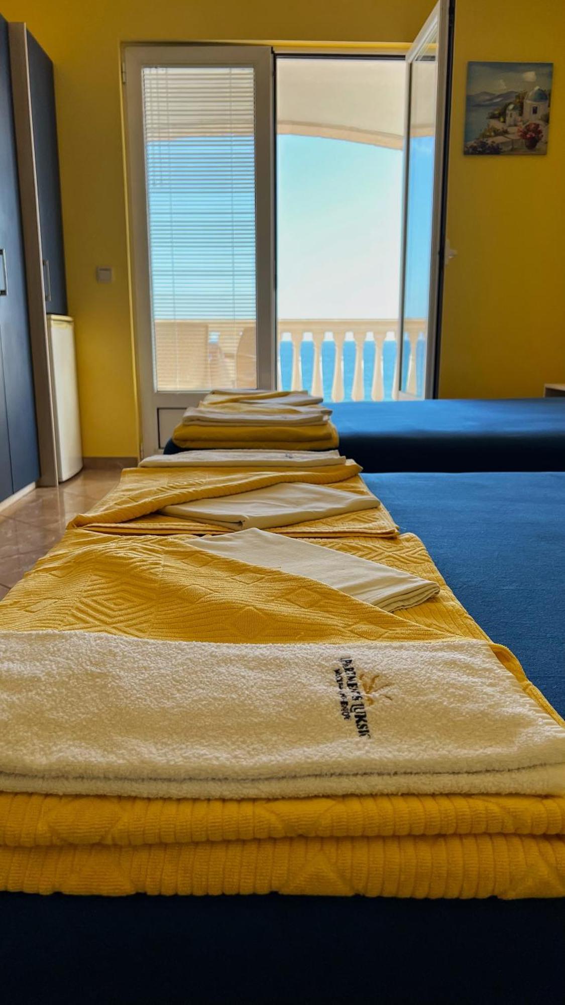 Apartmani Luksic Sutomore Bagian luar foto