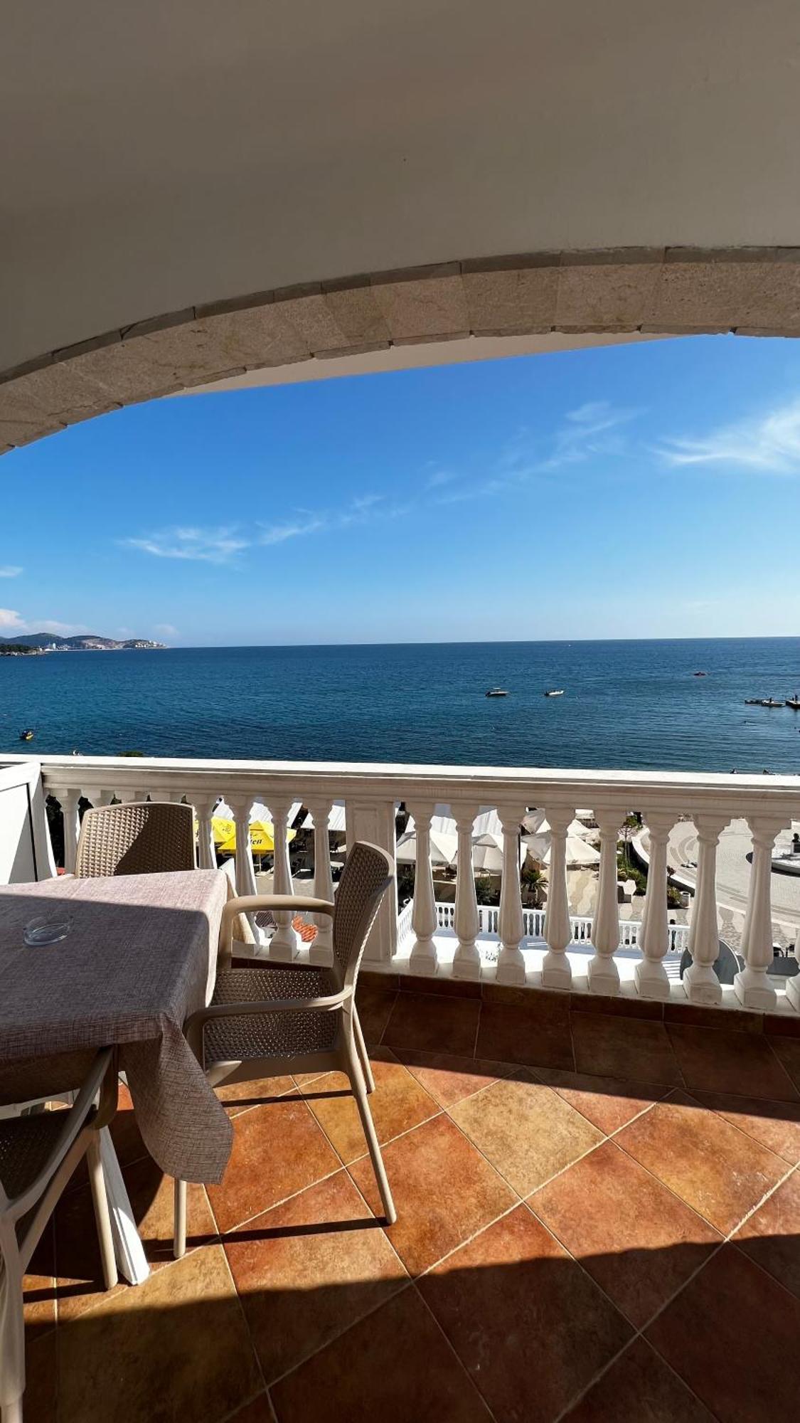 Apartmani Luksic Sutomore Bagian luar foto