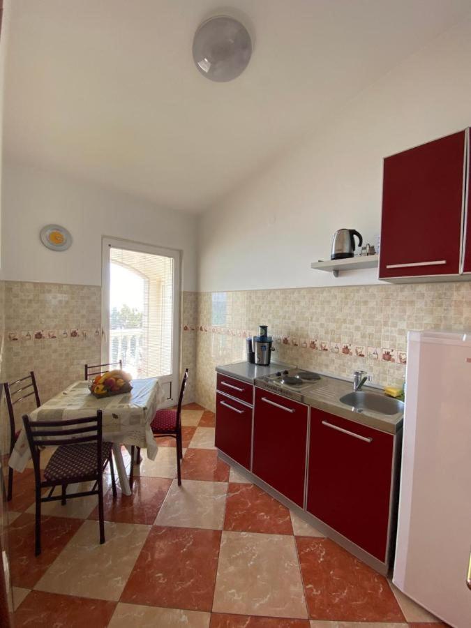 Apartmani Luksic Sutomore Bagian luar foto